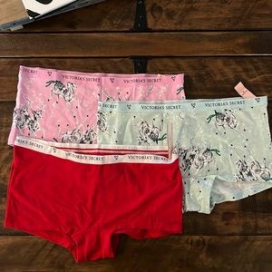 Victoria’s Secret NWT Sz. Medium Boyshort Panty